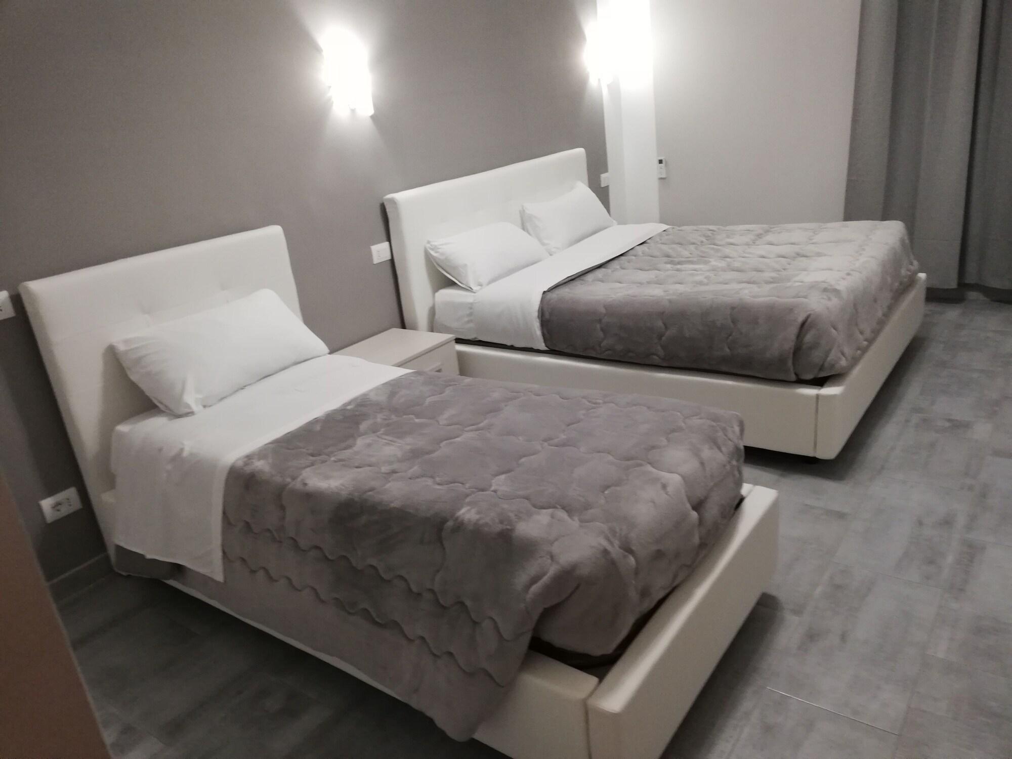 Garden'S Elide Hotel Рим Екстериор снимка