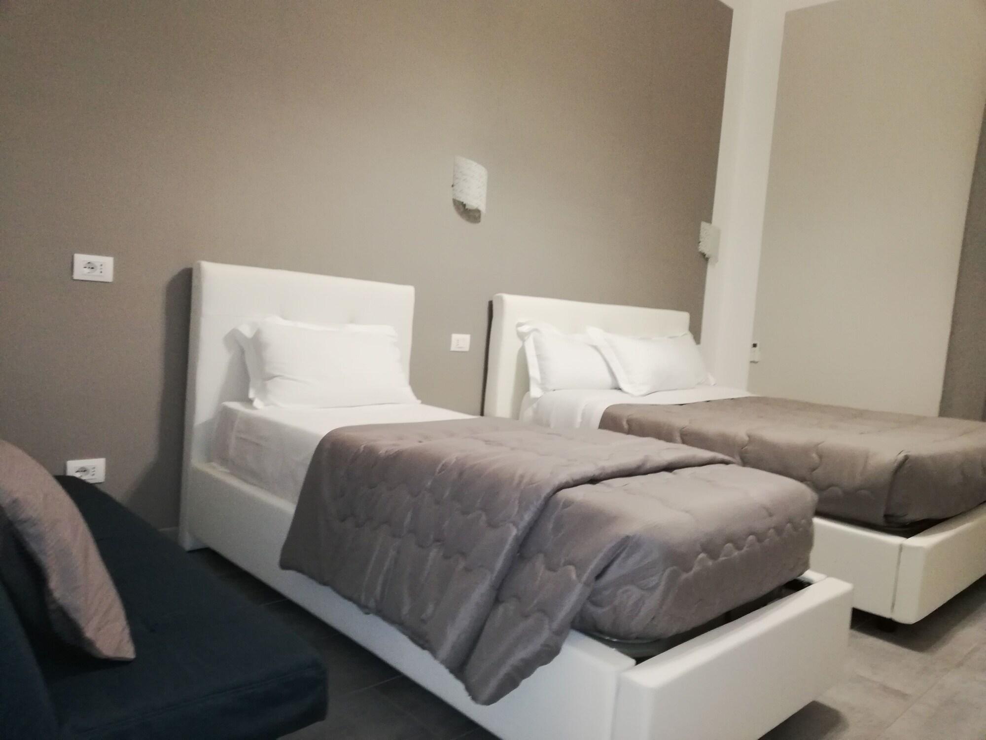 Garden'S Elide Hotel Рим Екстериор снимка