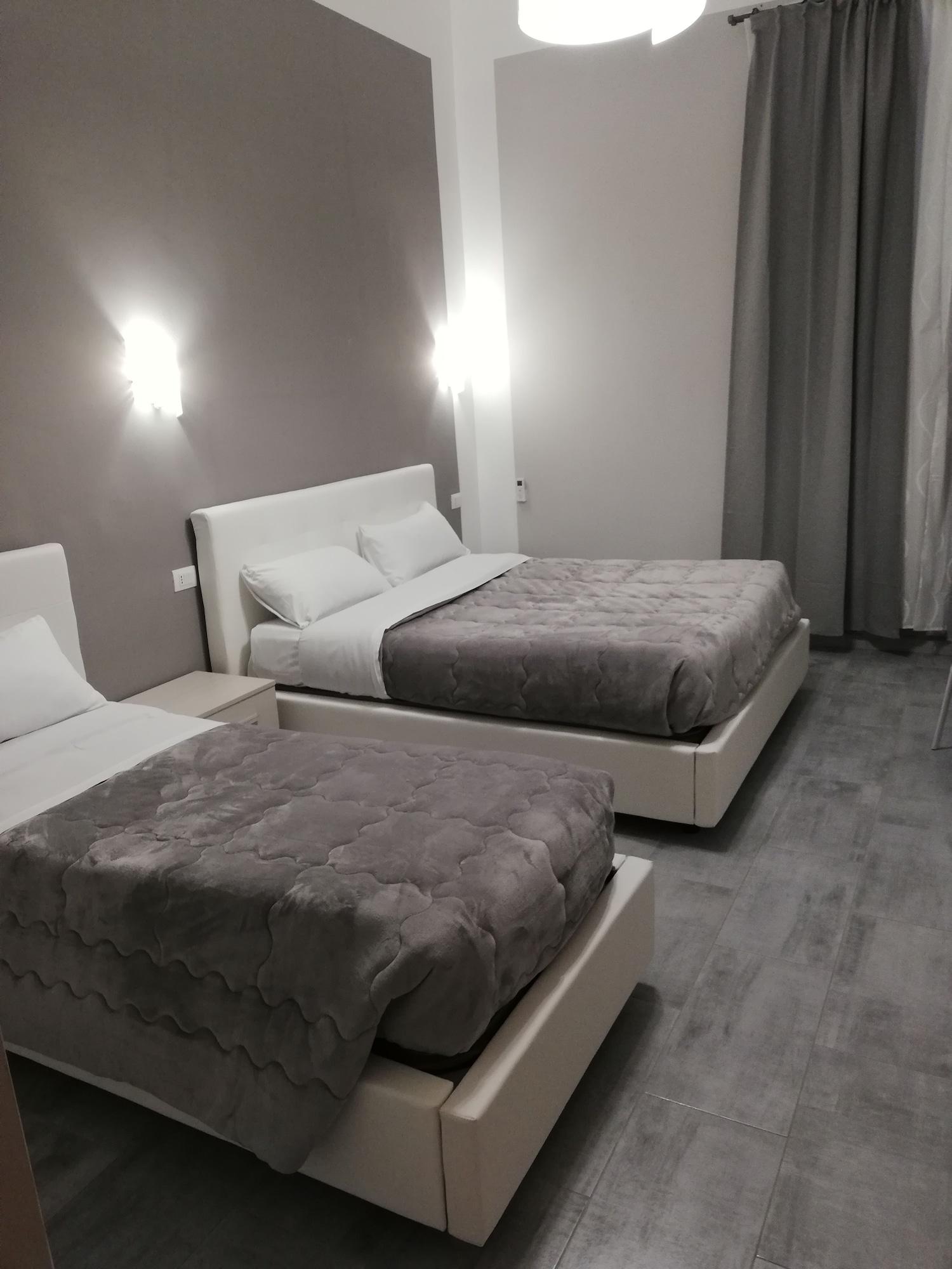 Garden'S Elide Hotel Рим Екстериор снимка