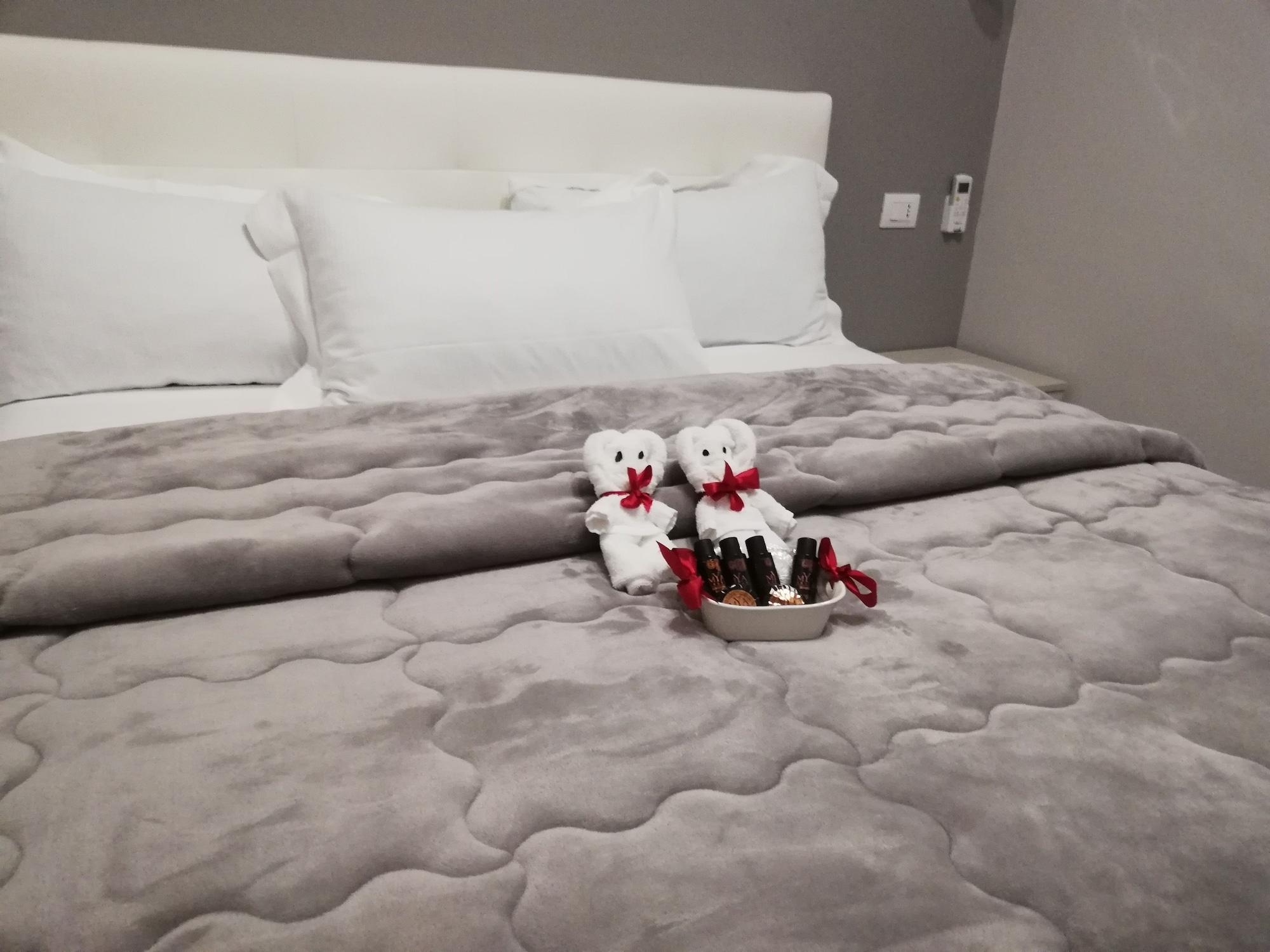 Garden'S Elide Hotel Рим Екстериор снимка