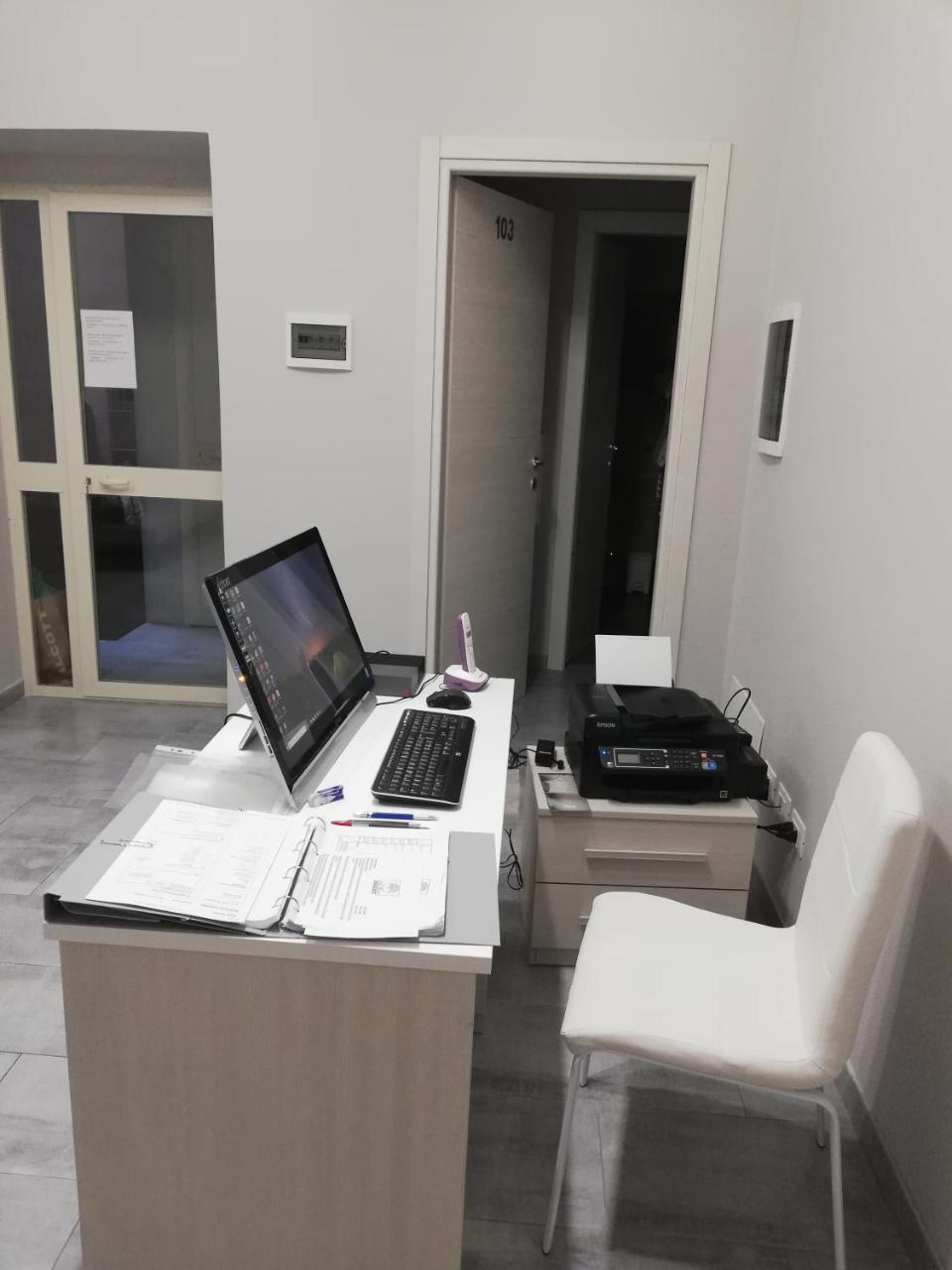 Garden'S Elide Hotel Рим Екстериор снимка