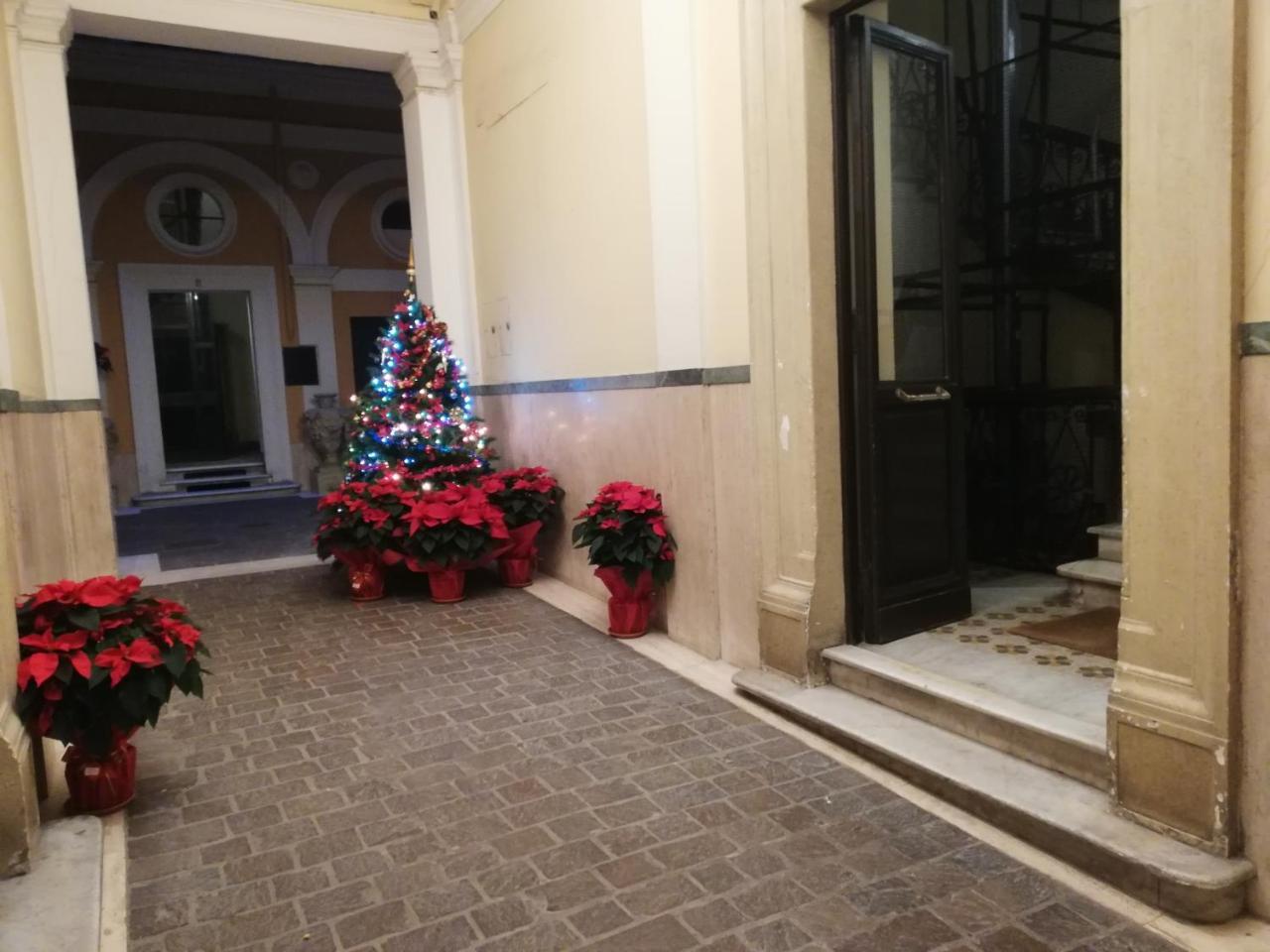 Garden'S Elide Hotel Рим Екстериор снимка
